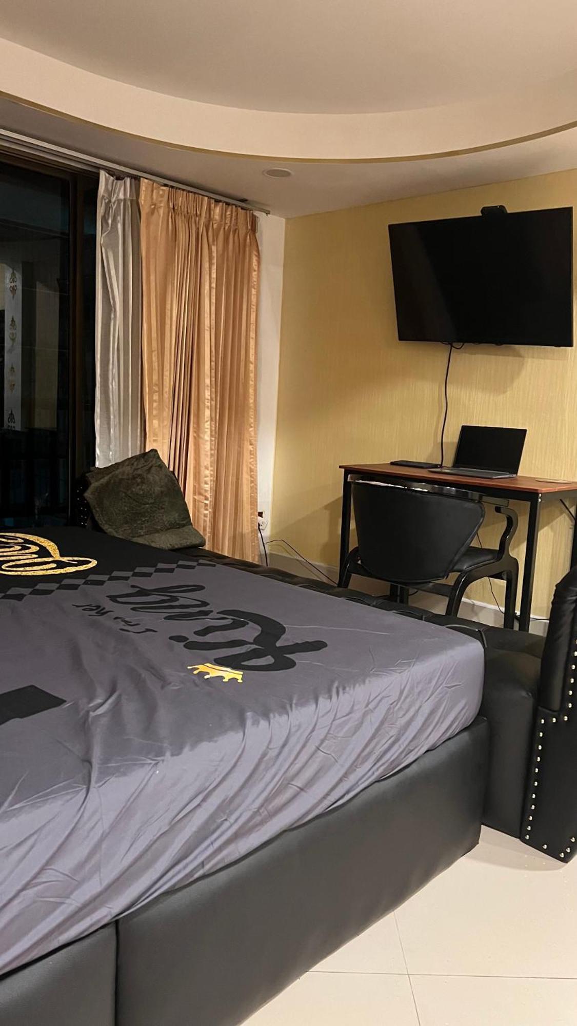 Jomtien Beach Hostel & Guesthouse Esterno foto
